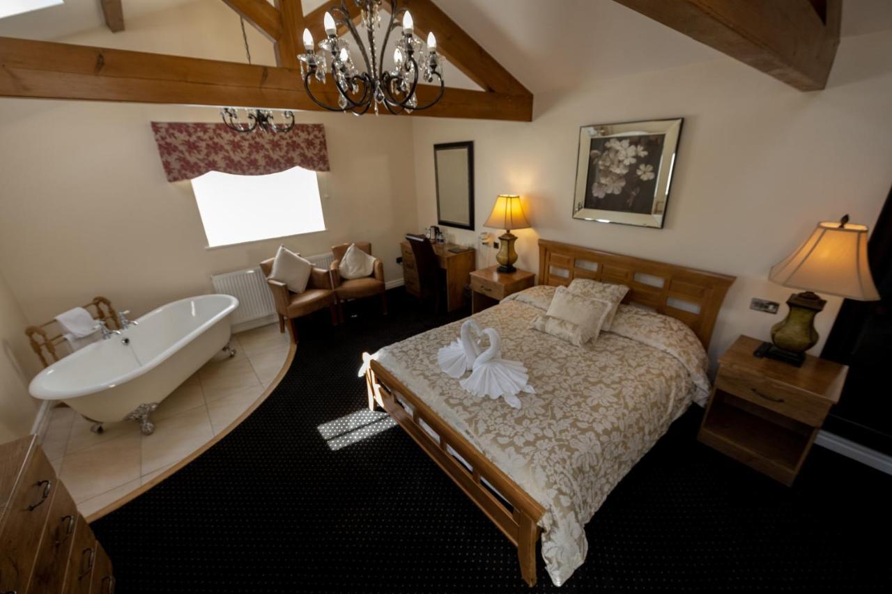 Kings Croft Hotel Pontefract Bagian luar foto