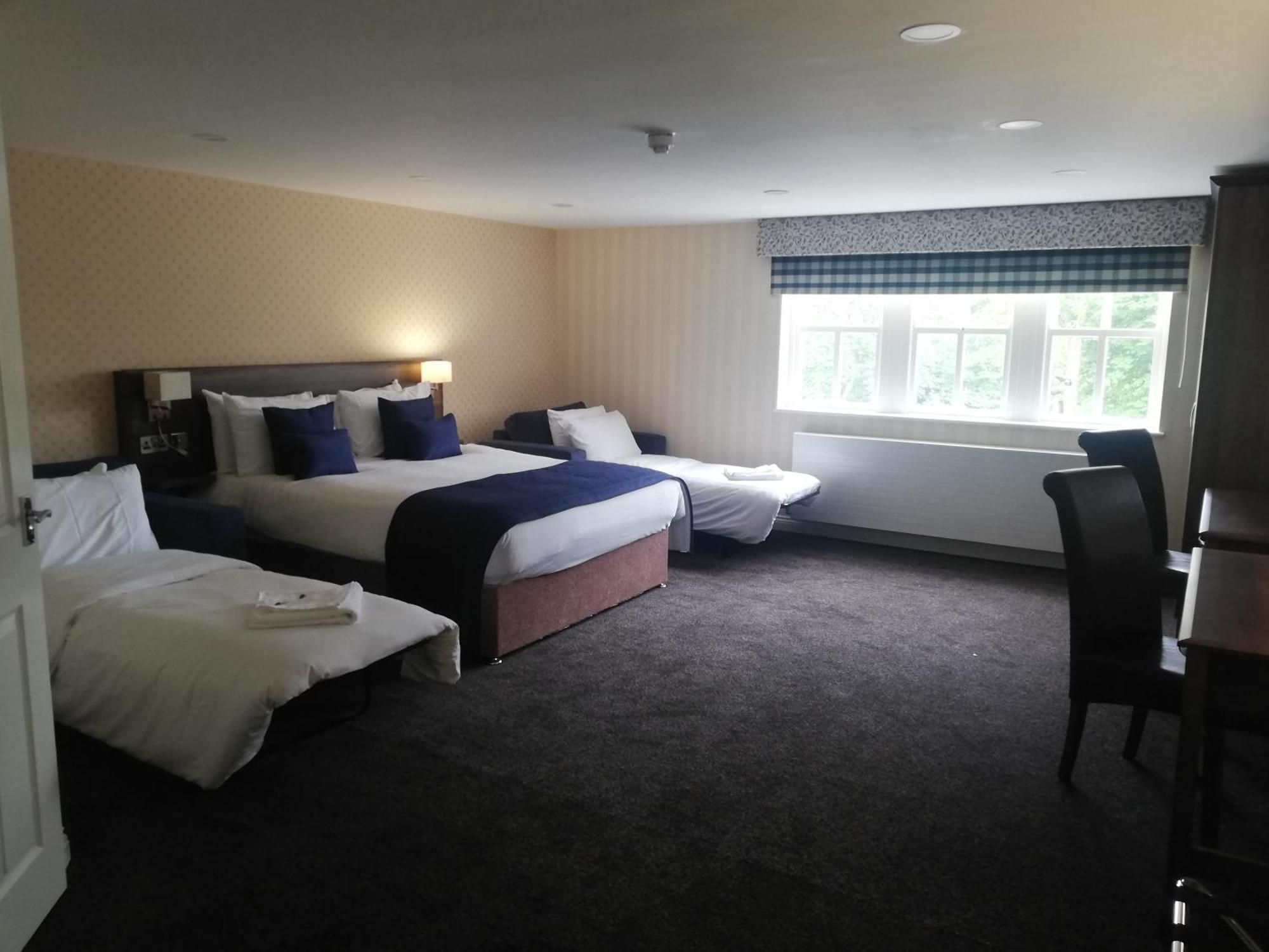 Kings Croft Hotel Pontefract Bagian luar foto