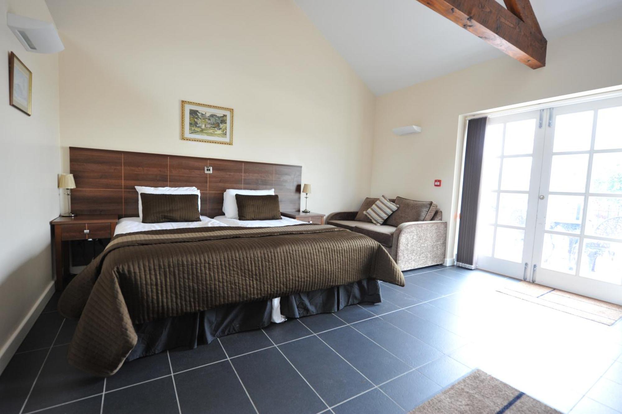 Kings Croft Hotel Pontefract Bagian luar foto