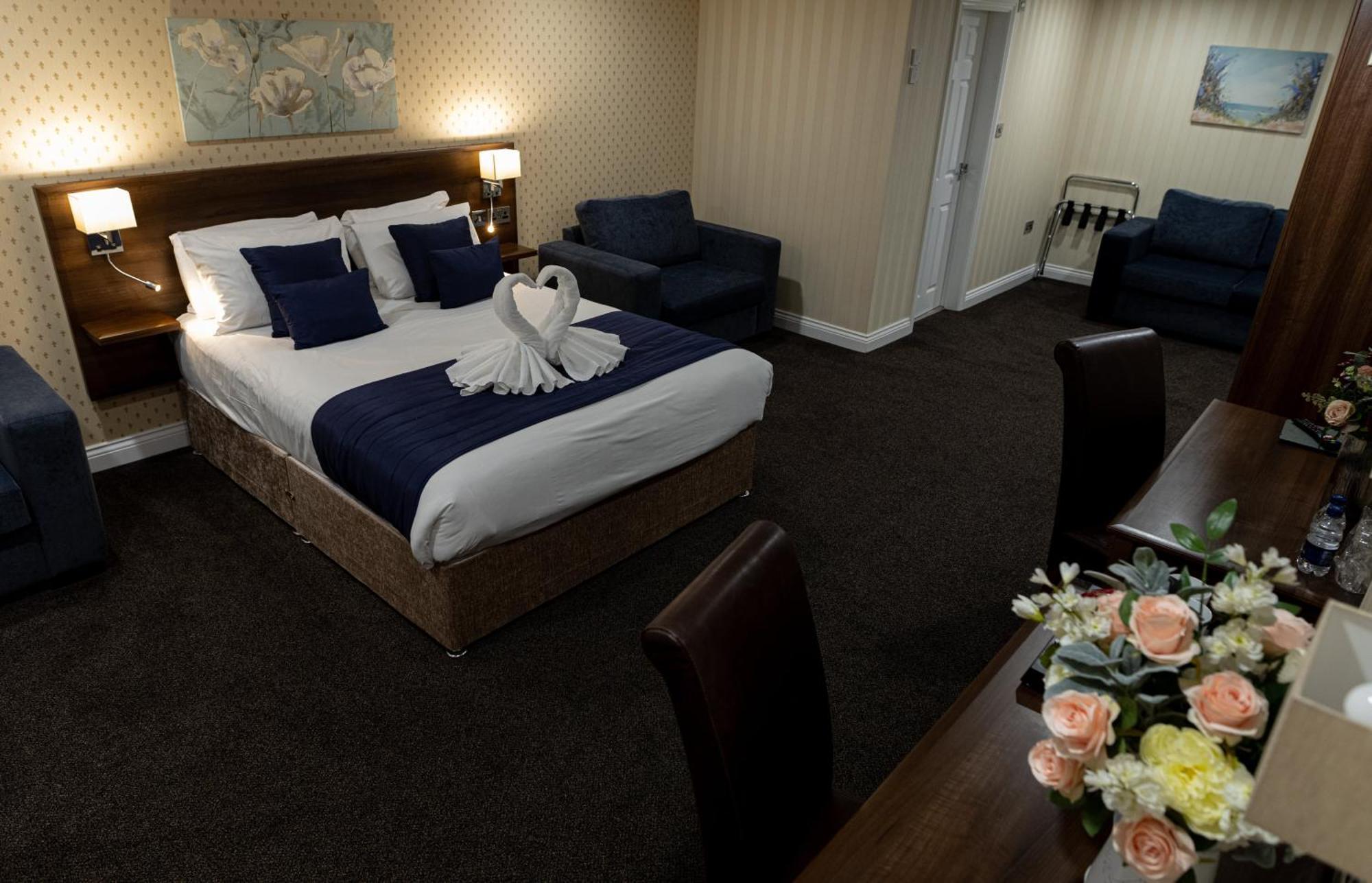 Kings Croft Hotel Pontefract Bagian luar foto