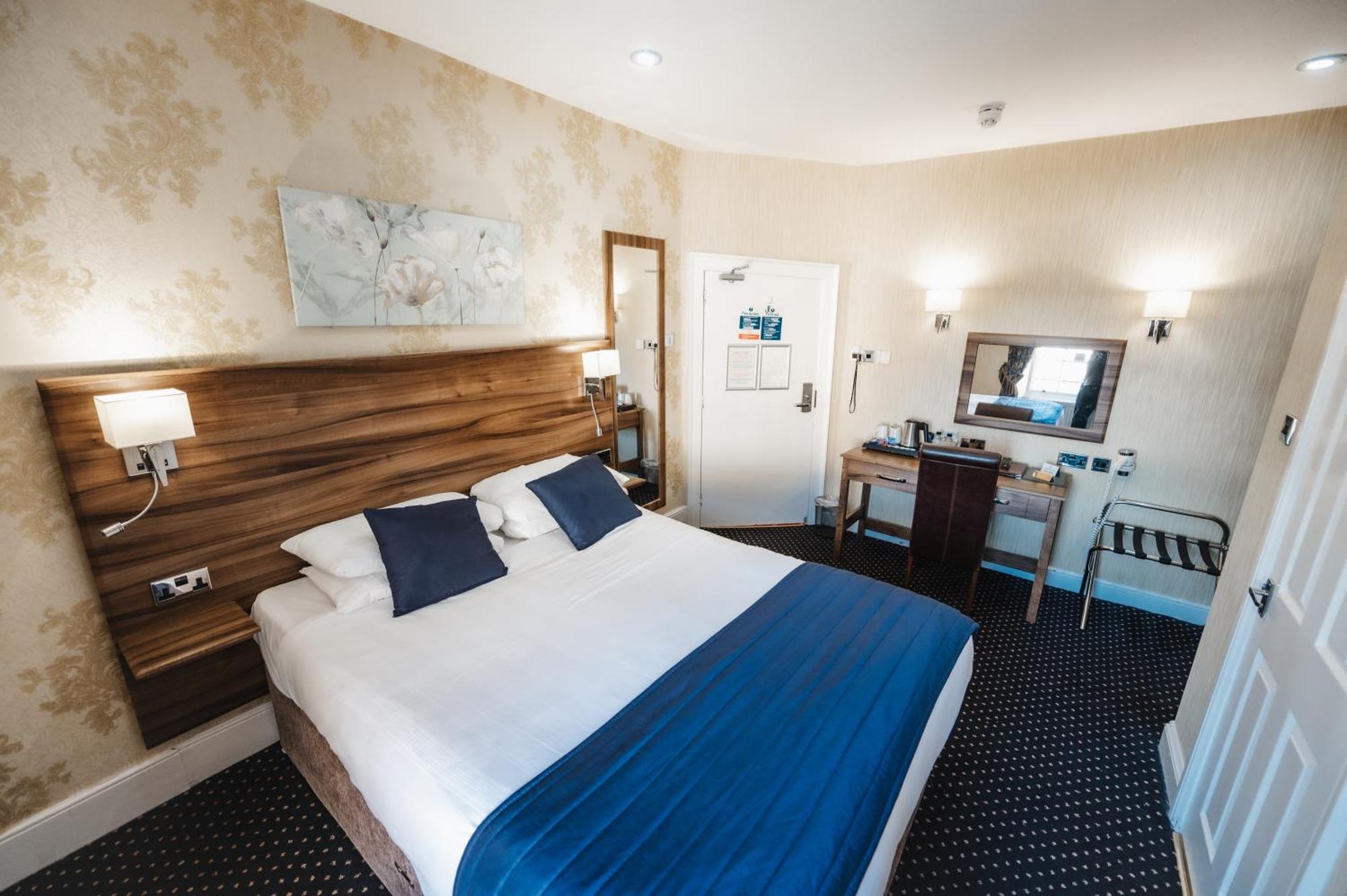 Kings Croft Hotel Pontefract Bagian luar foto